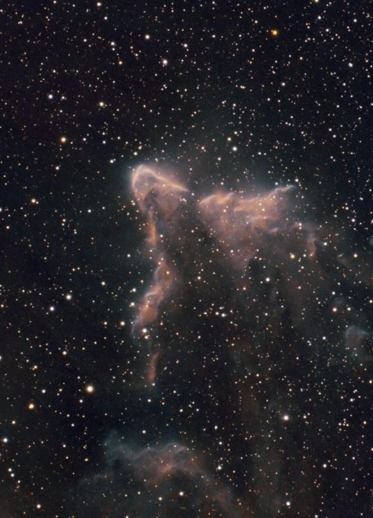 Ghost Nebula captured in Abu Dhabi Desert